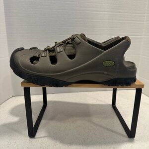 Crocs Trailbreaker Sandals Outdoor Hiking Men's 12. Black & Dark khaki g…